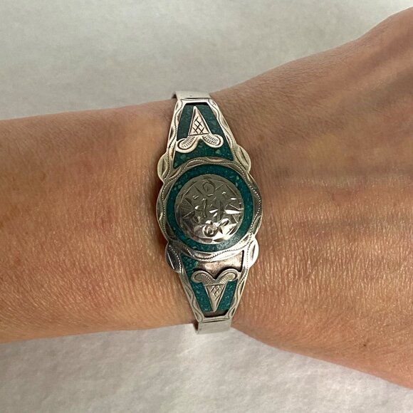 VTG Sterling Silver 925 Mexico Crushed Stone Aztec Cuff Bracelet FLAW Sz 6.25 - Picture 1 of 16